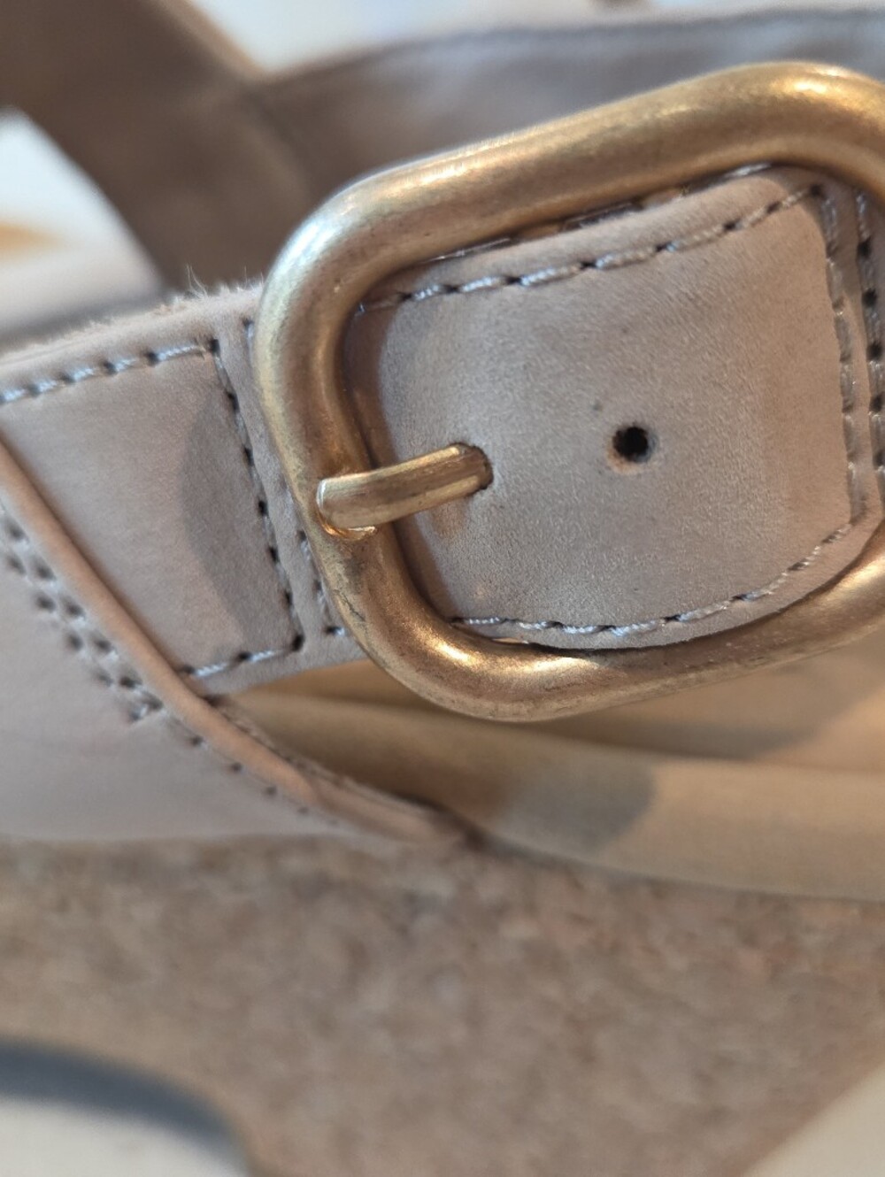 Clarks Collection Shoes Womens Sz 9.5 Giselle Sea Tan Ankle Strap Heels - Picture 11 of 13